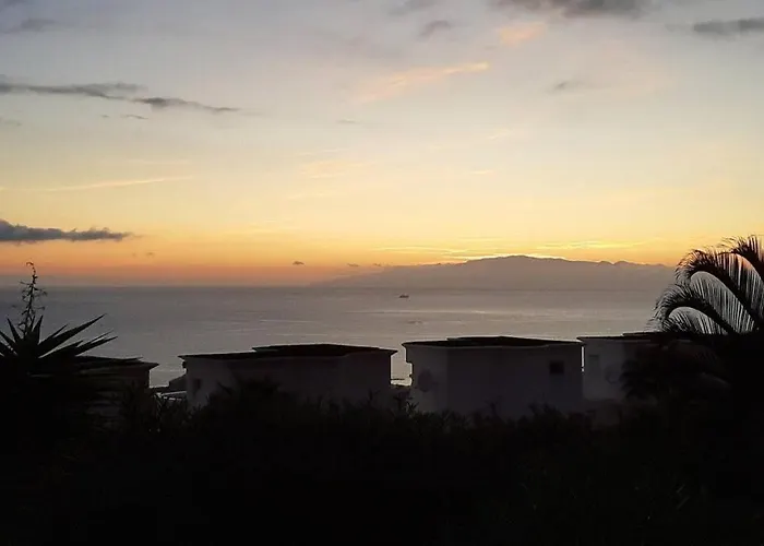 Gran Piso En Адехе